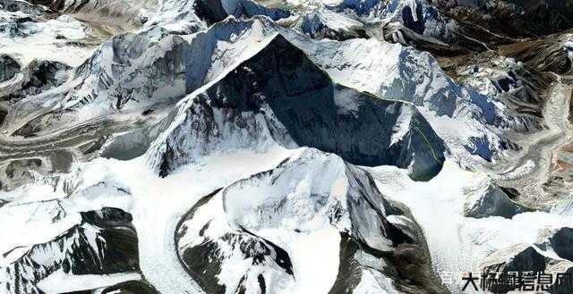 小明登山顶，俯瞰苍穹 第2张